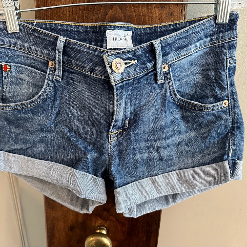 HUDSON Hampton Cuffed Shorts Size 26 Flap Pocket Denim